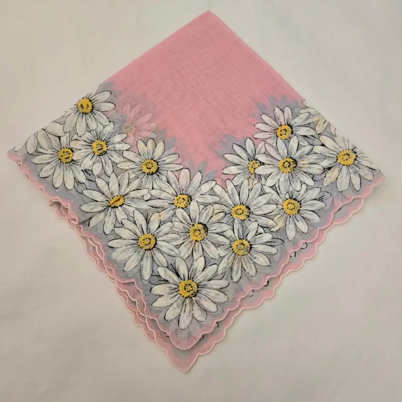 Handkerchief Pink White Daisies Scalloped Edges Folded Unbranded Vintage 12" Square