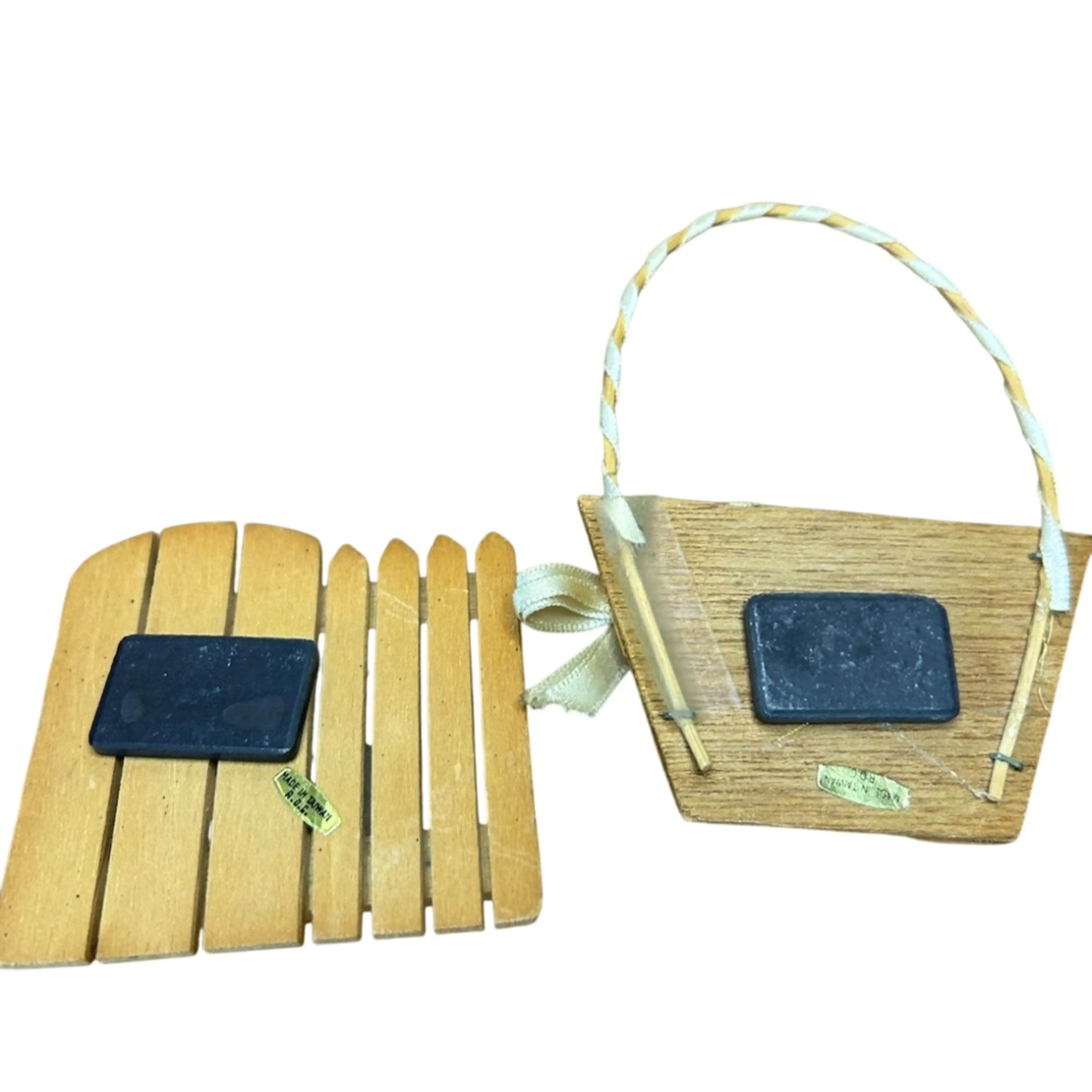 Image 4 of 4