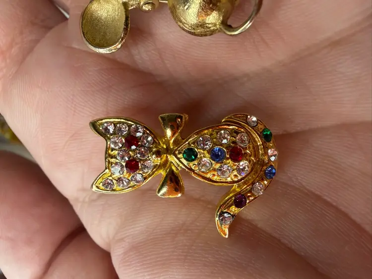 Pick One Mouse Or Cat Brooch