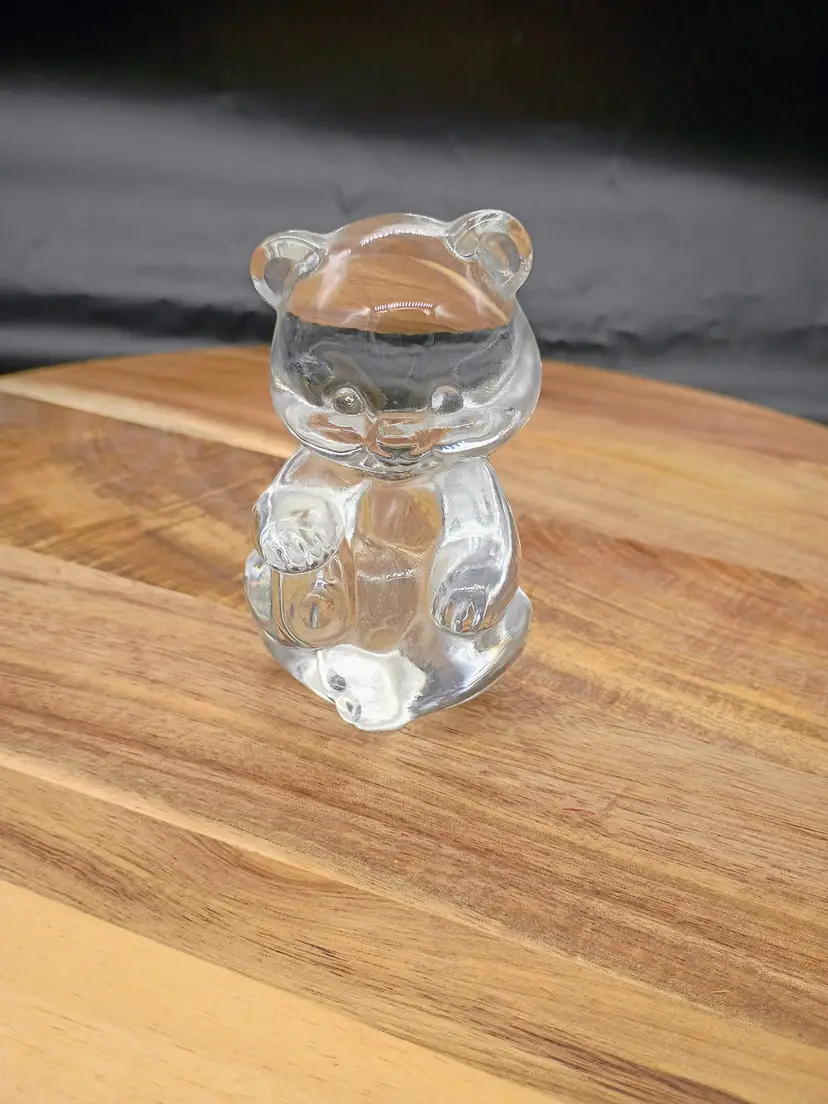 Fenton Sitting Bear Clear Undecorated.