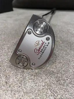 Scotty Cameron Special Select Flowback 5.5 - Matador Grip - 35”