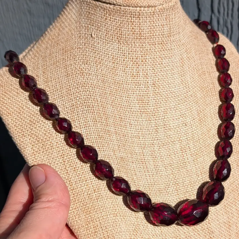 Vintage Cherry Amber Bakelite Faceted Bead Graduated 23.5" Necklace