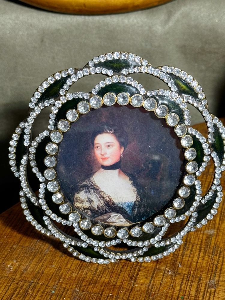Beautiful Rhinestone Picture Frame 5x5