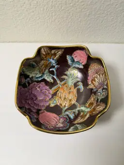 vintage hand-painted Toyo Trading Co. ceramic decorative bowl