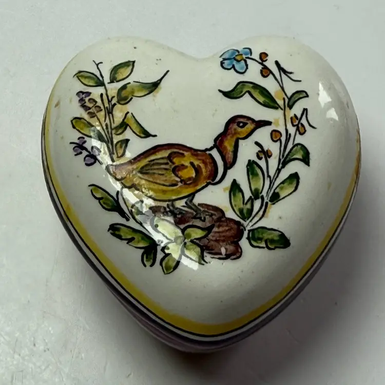Vintage Hand Painted Portugal Pottery Heart Trinket Box Goose Duck Bird Floral