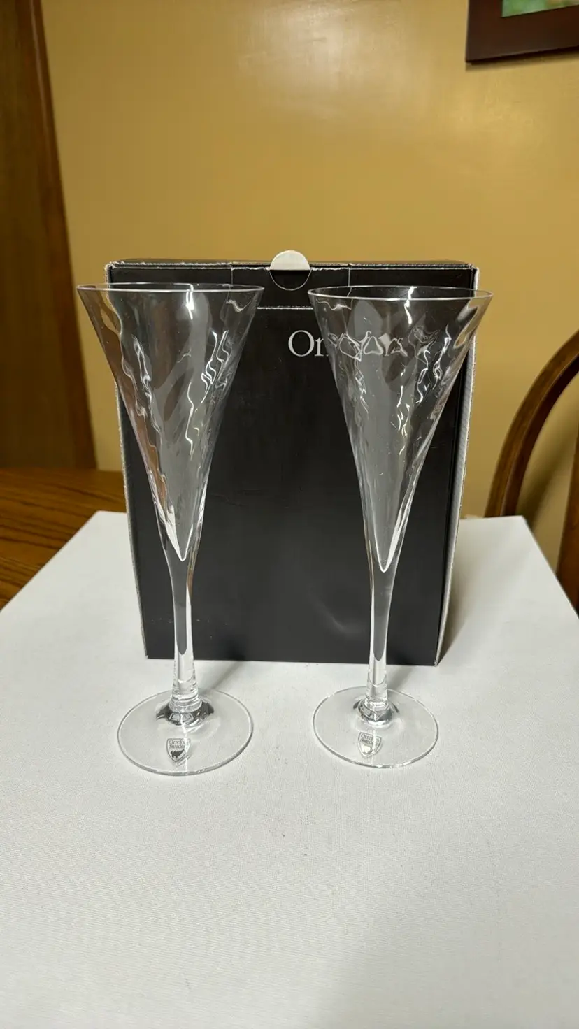 Orrefors Crystal Helena Champagne Flutes Gunnar Cyren Swirl in Orig Box Sweden