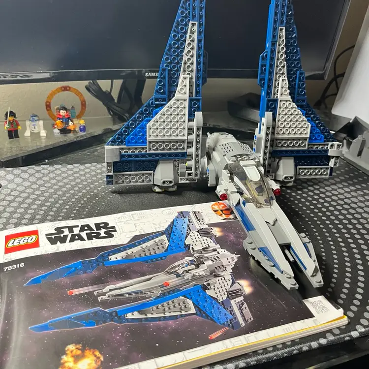 Mandorian starship ! (75316) 