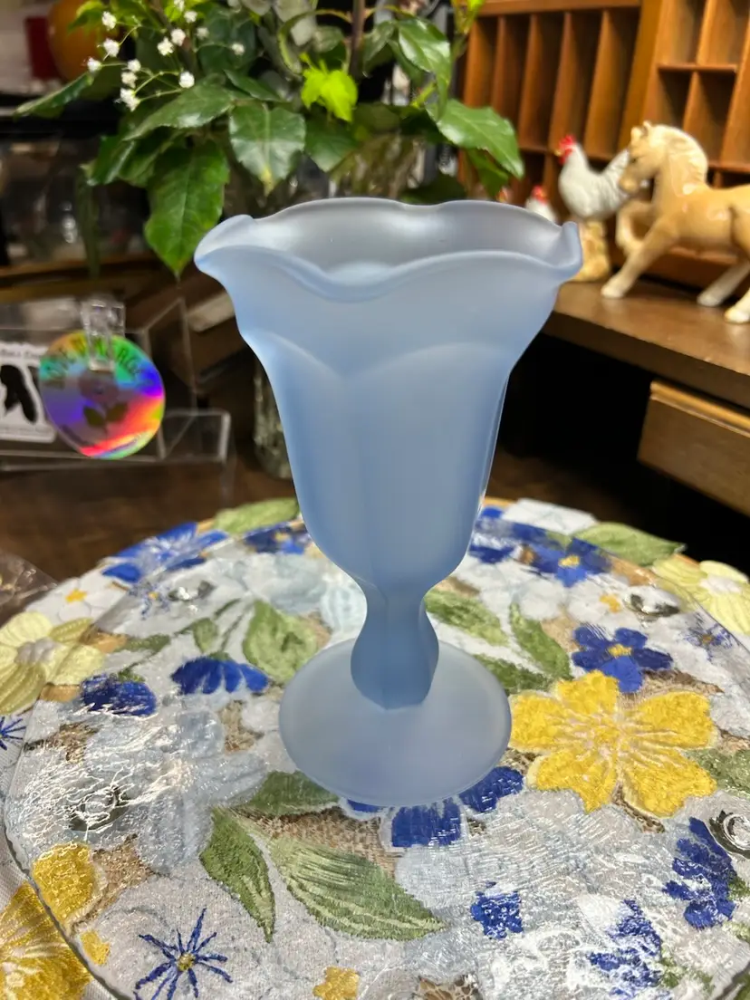 Vintage Indiana Glass Frosted Satin Blue Tulip Shaped Fountainware Sundae Glass (single)