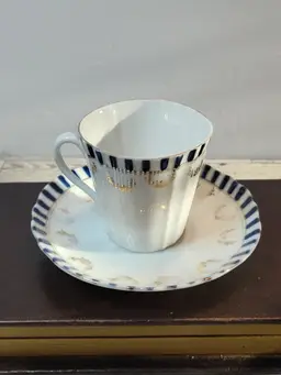 1👑 Bone China Cup & Saucer