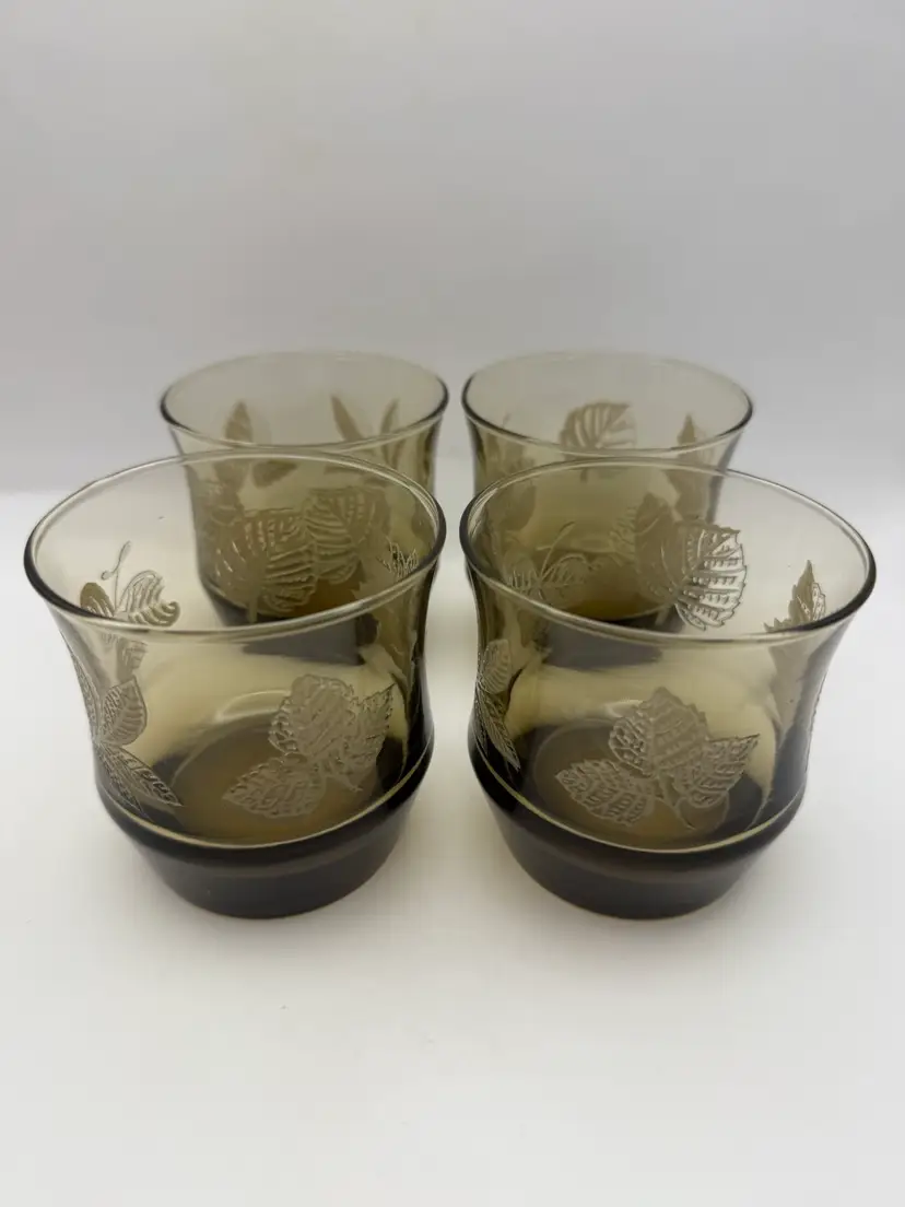 Smokey Amber Libby Leaf Pattern Fall Glasses Set Of Four *ONE HAS INTERNAL CRACK* 3β Each