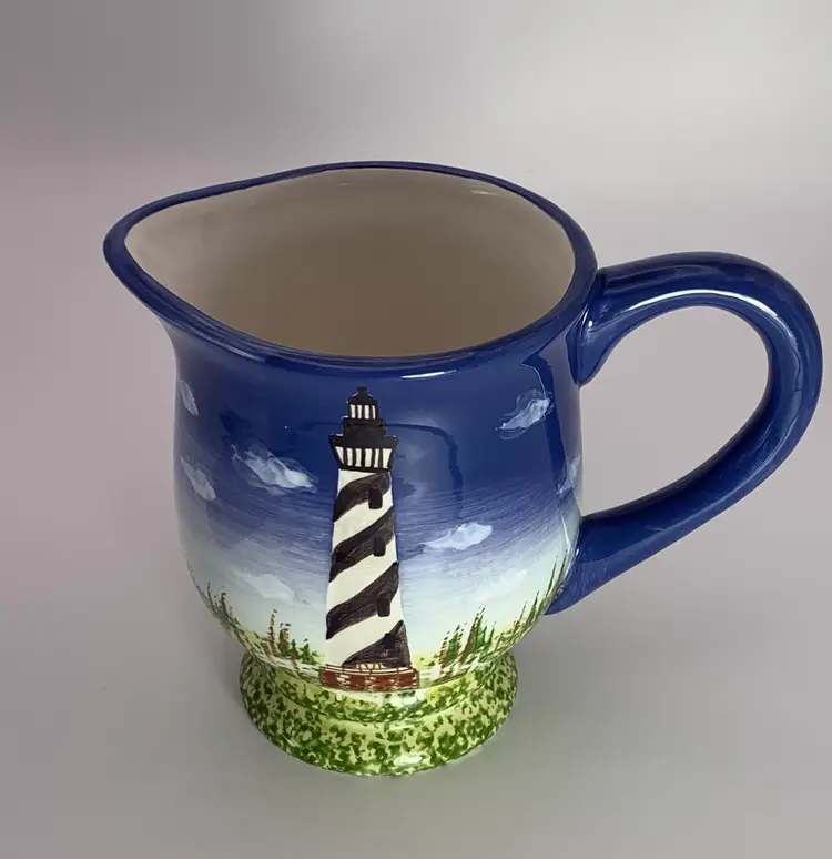 VTG 2000 Lefton Ceramic Creamer Gravy Pitcher Hand Painted Cape Hatteras NC Lighthouse 9oz Beach 