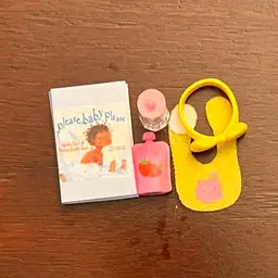 Baby Girl Set (Headband, Bib, Bottle, Strawberry Snack, Book) - Mini Baby Accessory Sets