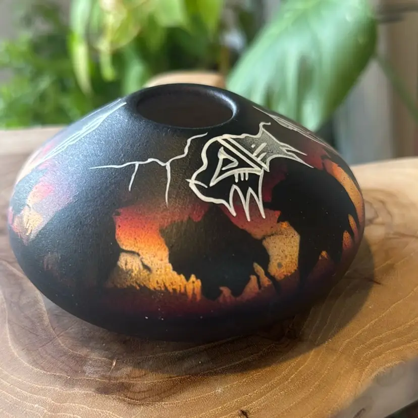 Navajo Buffalo Lightning Pottery