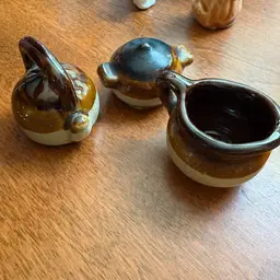 Miniature Ceramic Cookware 1979’s Doll House Items. Three Pieces.