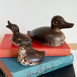 Howard Pierce Ducks Mama and Ducklings Brown Spotted 3 pc California Pottery