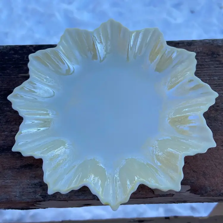 Belleek Porcelain, 6th Mark (1965-1980), Ivory Luster Leaf Trinket Dish. 6.25”w.