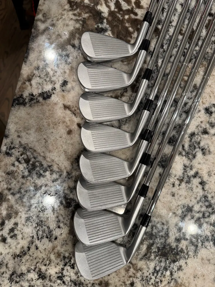 *PERFECT SHAPE* Mizuno 921 Hot Metel Pro 4-PW +GW Stiff Dynamic Gold S300 shaft