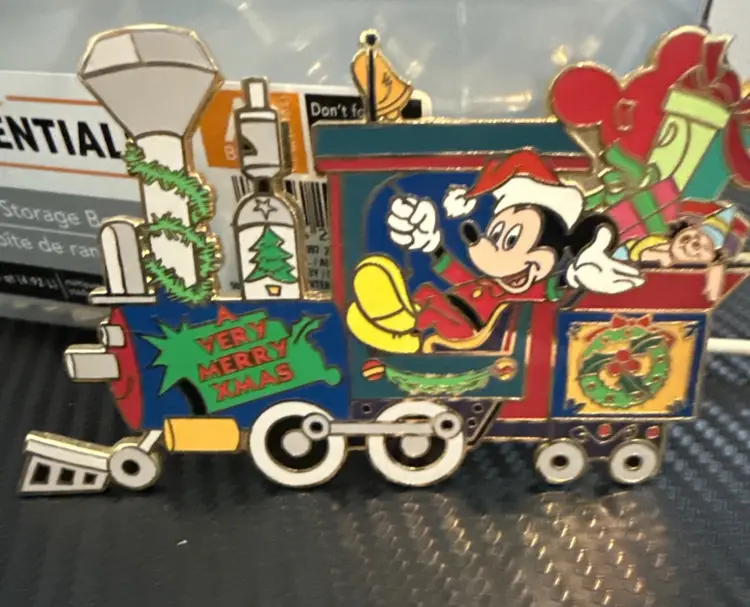 Disney Auctions Mickey Mouse Christmas Day Train Pin LE 100