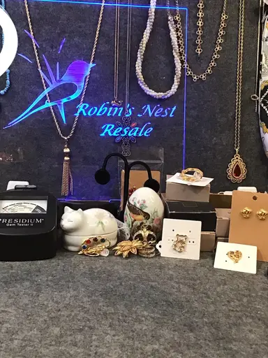 Jewelry and smalls