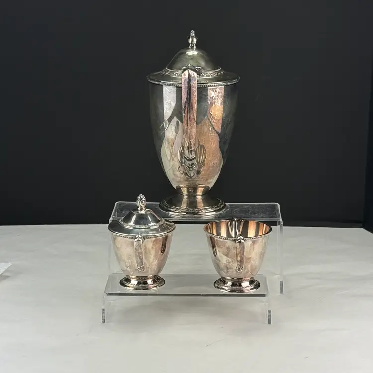 Vintage Oneida Lakewood Tudor Silverplate Teapot and Creamer Sugar Set