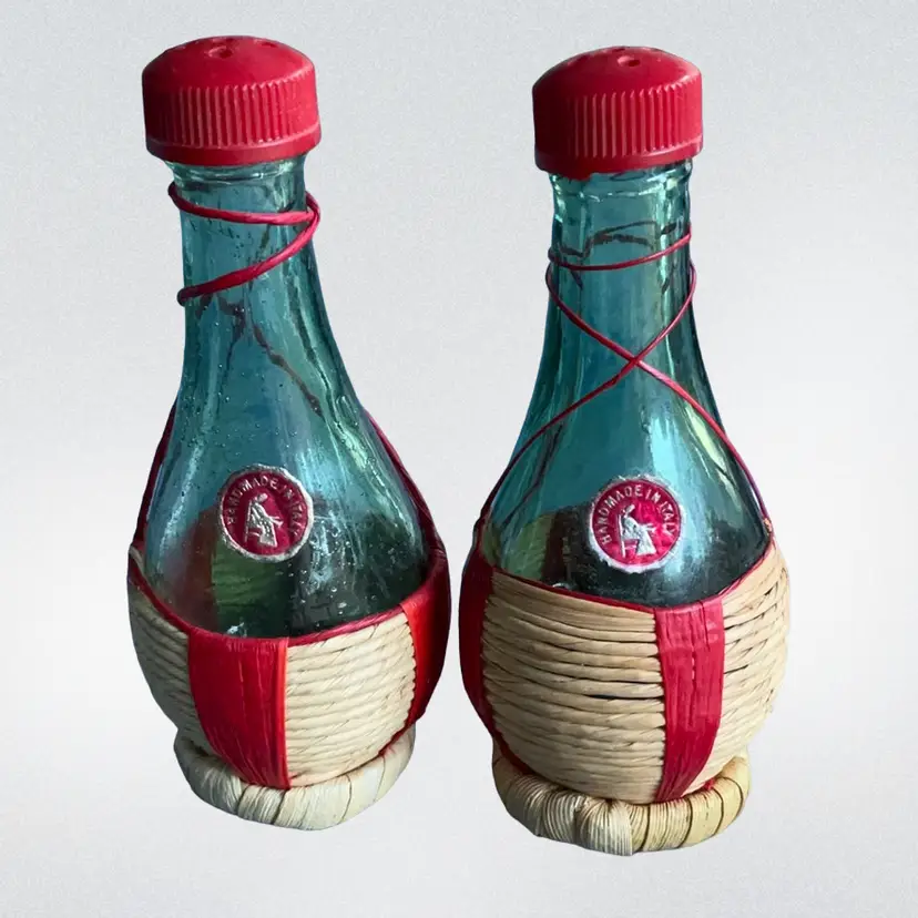 Vintage Italian Glass Italy Glass / Hemp Salt Pepper Shakers Handmade wine bottles in basket 3.5"