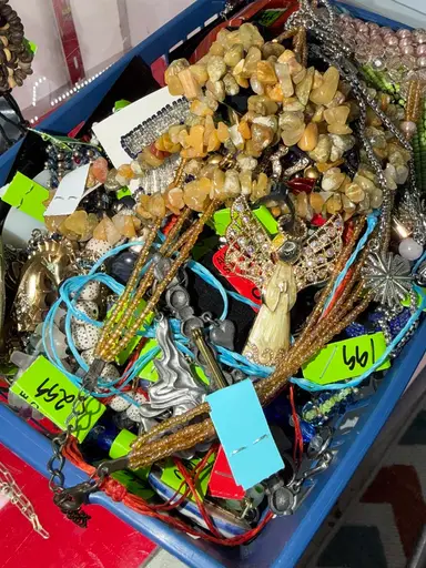 HUGE JEWELRY HAUL FROM TODAY! I’M SELLING THEM! 