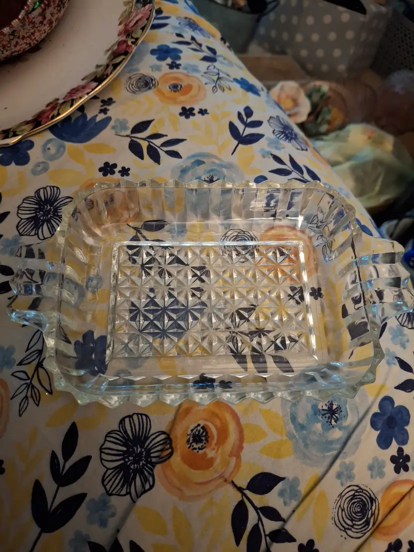 Jeannette Glass Relish dish
