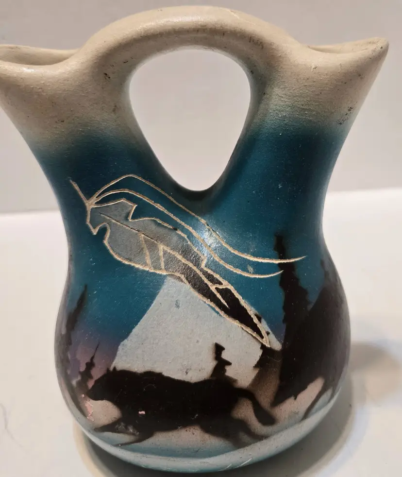 Hozoni Pottery Wolf Scene Indian Wedding Vase Signed Native American Pottery