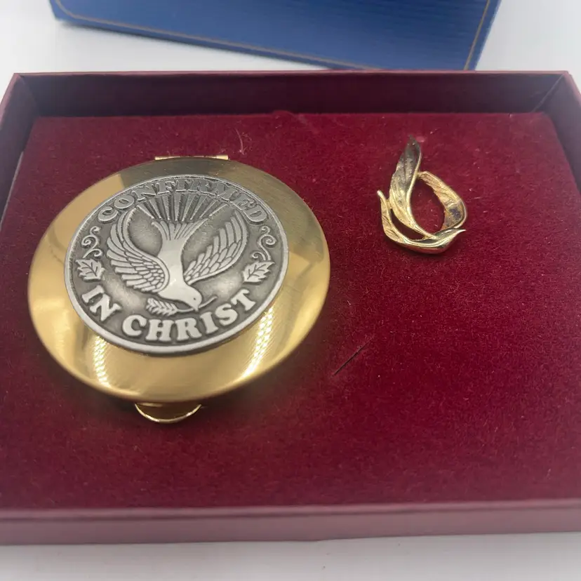 Cathedral Art Confirmation pin and Keepsake Box