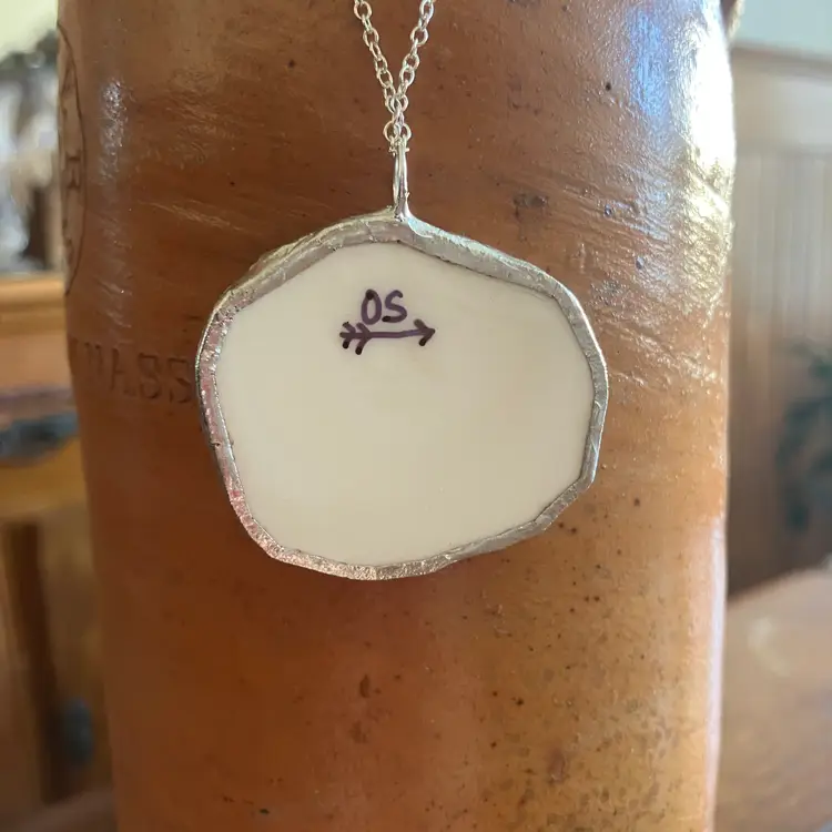 Broken Pottery Artisan Made Bear Pendant Great Smokey Mountain Plate Handcrafted Necklace 1 5/8 in x 1 3/8 in