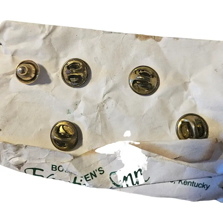 Lot 5 Pieces Pin Set Illinois USA Themed Assorted Designs