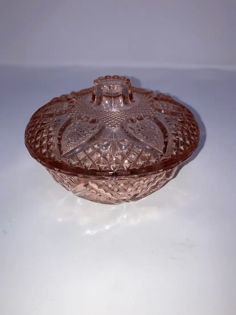 Pink Depression Glass Trinket Box! 5β Wide x 4β Tall!