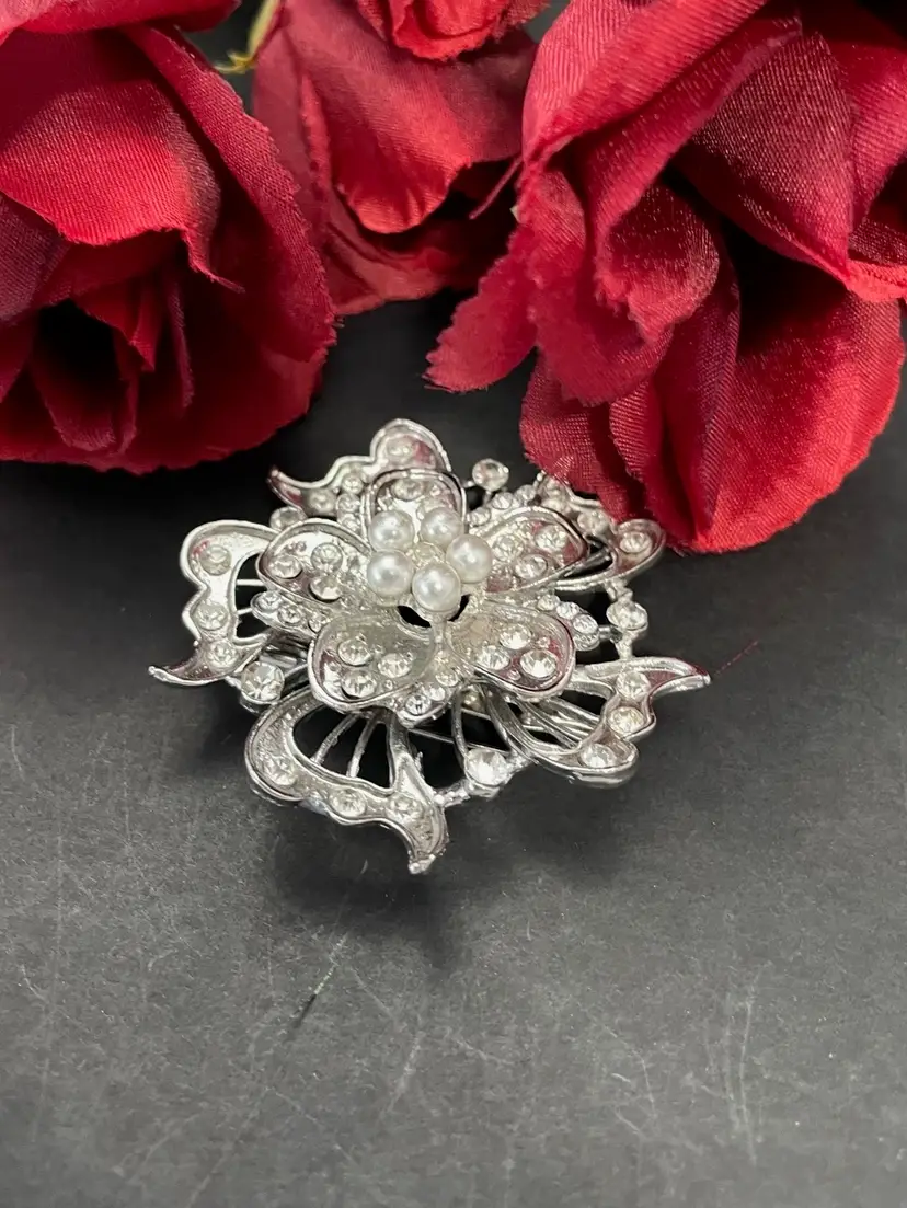 Livestream thumbnail