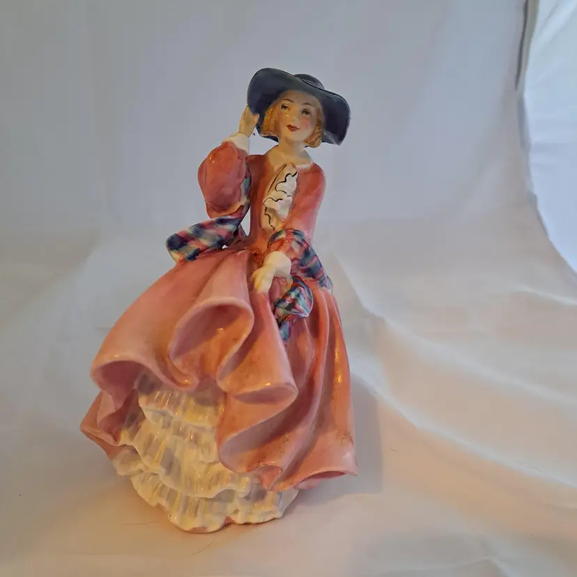 Royal Doulton Top O' the Hill Pink Lady