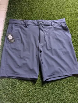 Greg Norman golf shorts size 38