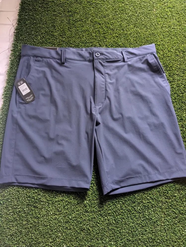 Greg Norman golf shorts size 38