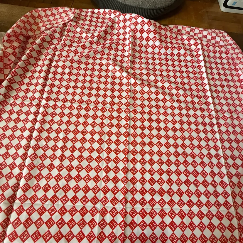 Uniqlo Red And White Checkered Acetate Square Scarf 35.5”