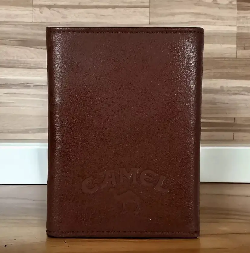 Vintage 1992 New Camel Cigarettes Genuine Leather Trifold Wallet NEW