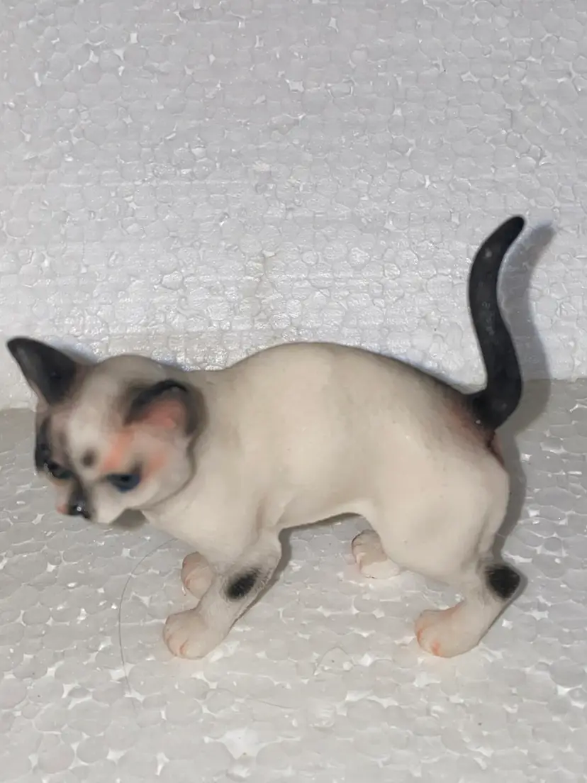 #11- 50% Off Sale - Vintage Resin Cat Figurine As Pictured All Average 3.5-4" In Length (was $8)