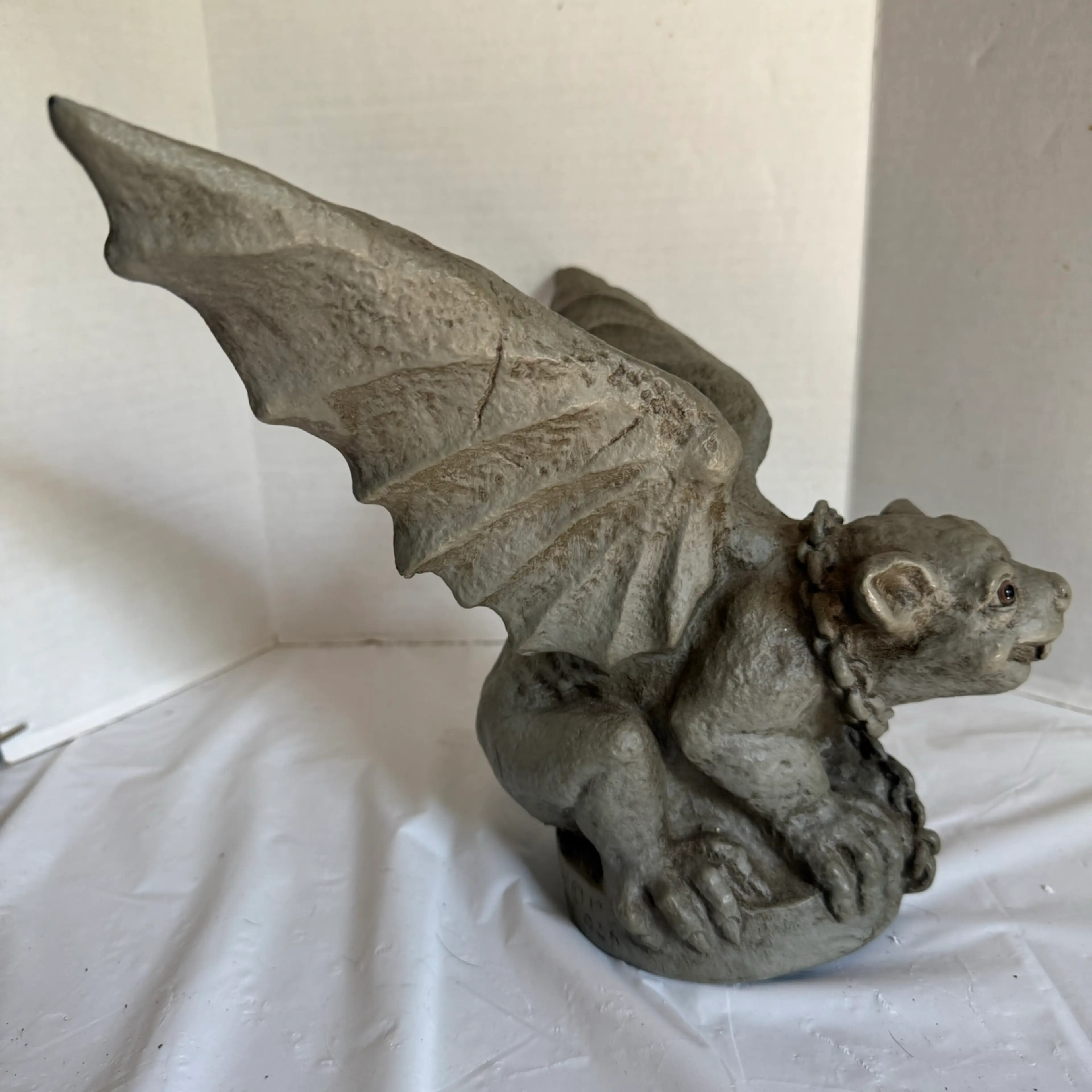 Image 2 of 8