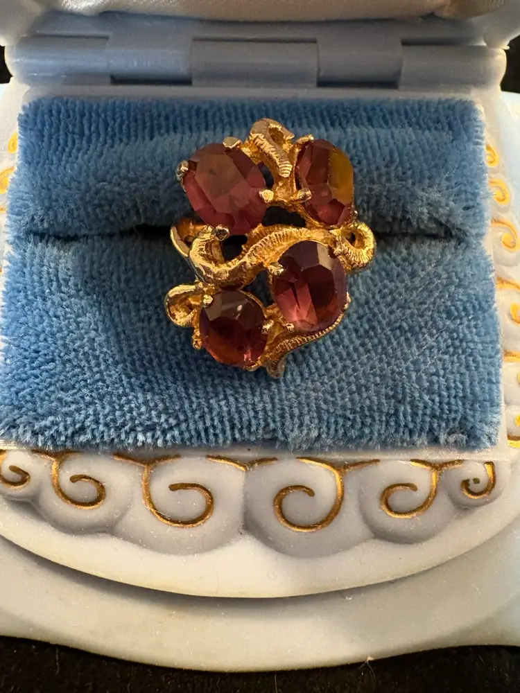 Vintage Gold Filled 4 Stone Garnet Ring Size 6