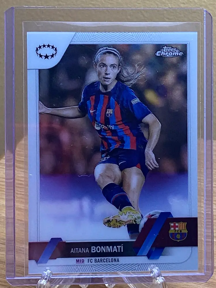 Aitana Bonmati Refractor 2022-23 Topps Chrome UWCL