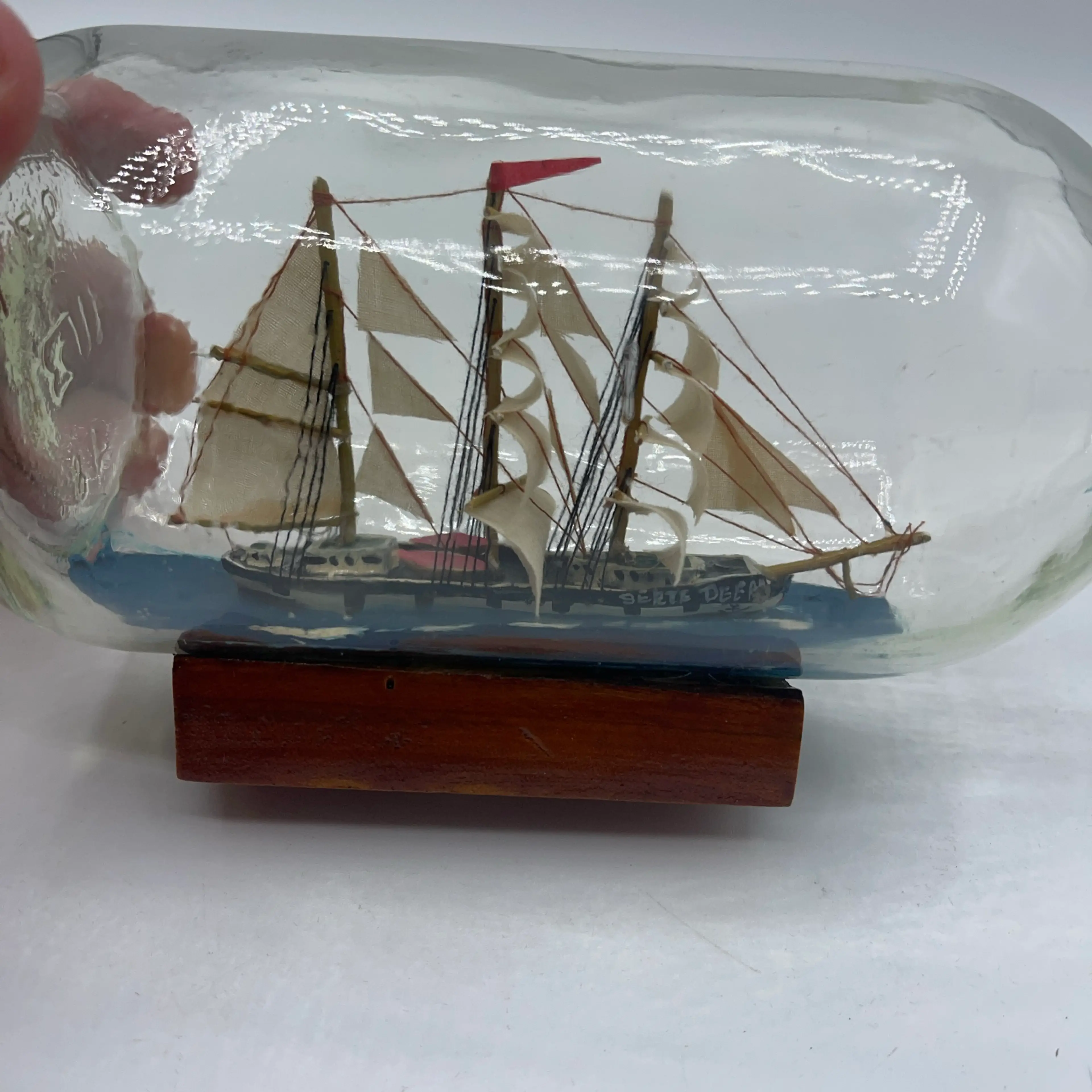 Image 2 of 6