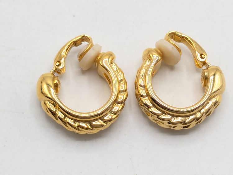 VIntage Gold Tone Textured Hoop Clip On Earrings