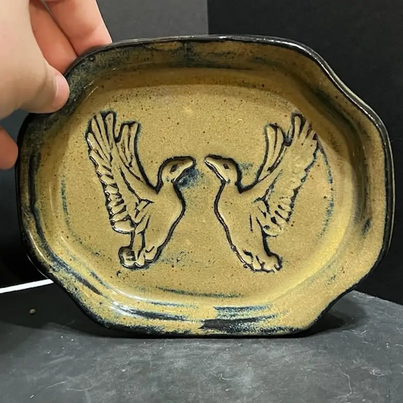 Empty Nest Pottery Art Pottery Platter Birds, signed ~0.75β x 5.5β x 6.75β