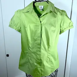 Womens Worthington Green Blouse Size Medium NEW