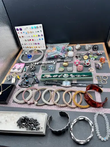 Rings And Things That Bling!