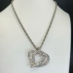 Cg Silvertone Rhinestone Heart Necklace Rope Chain 22” Long