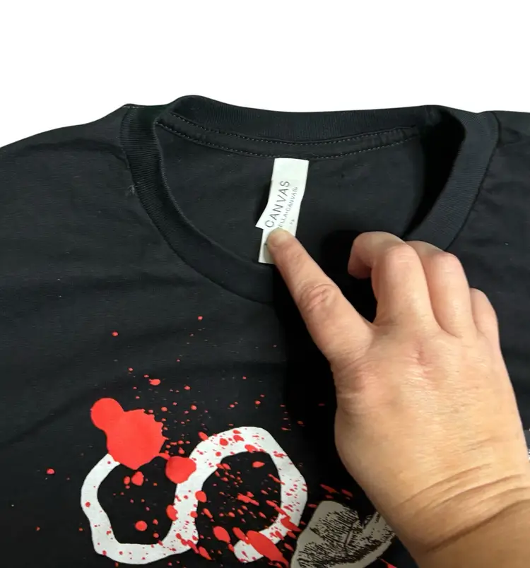 SIKTC Shirt Men’s Small Something Is Killing The Children Comic