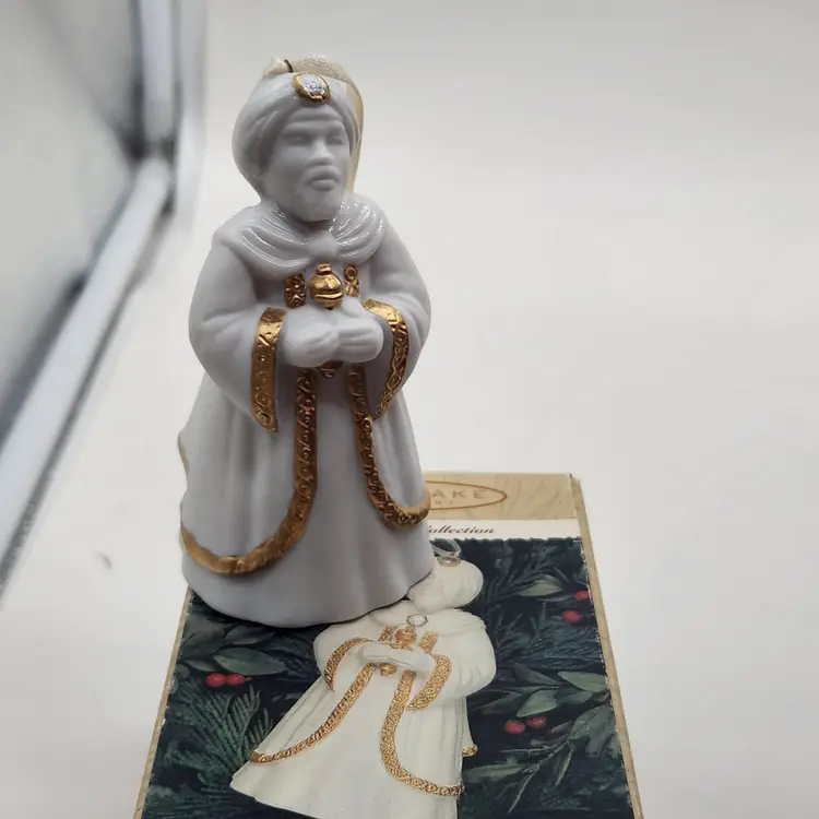 Hallmark Christmas Ornament Bundle Of 19, All With Original Packaging 1994- 2006